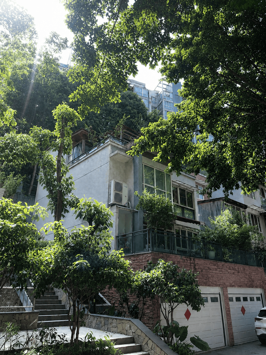 朝阳岛居岁月从容升级：小小岛老别墅加装蒂升悦行款电梯